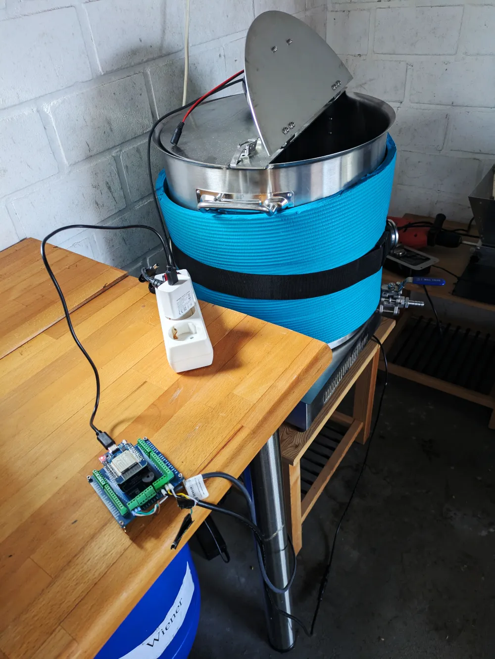 Brautomat angeschlossen an der IDS2-Kochplatte